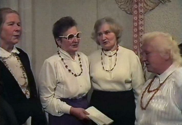  Santaikos moterų etnografinis ansamblis-1999 m. Vlado Krušnos archyvas (video)