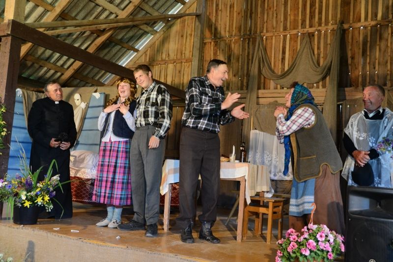  Šeštadienį teatrų festivalyje „Kaimo liktarna“ veiksmo bus klojime ir už jo sienų