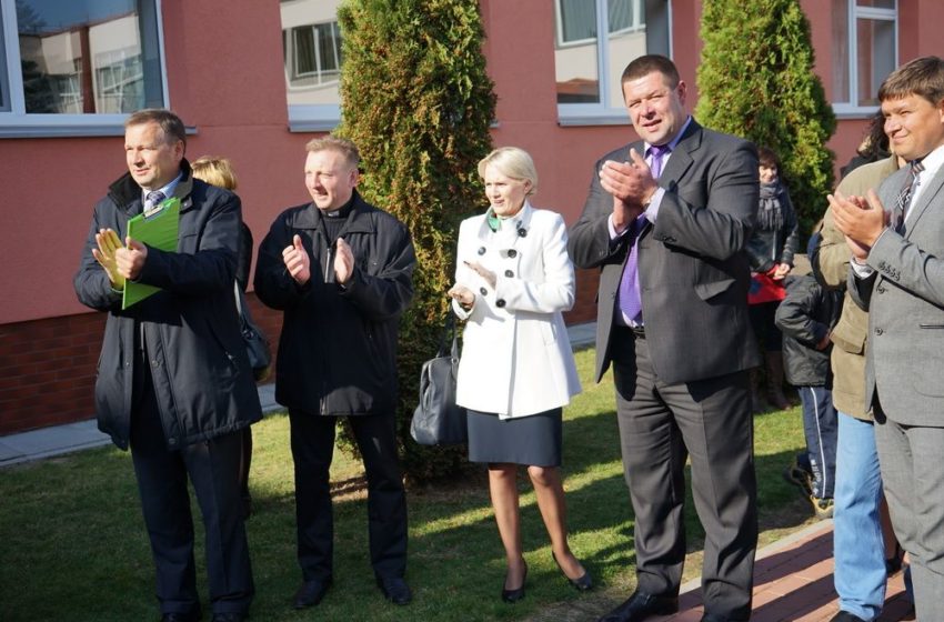  Butrimonių stadione įrengti nauji bėgimo takai, rūsyje – laisvalaikio vieta jaunimui