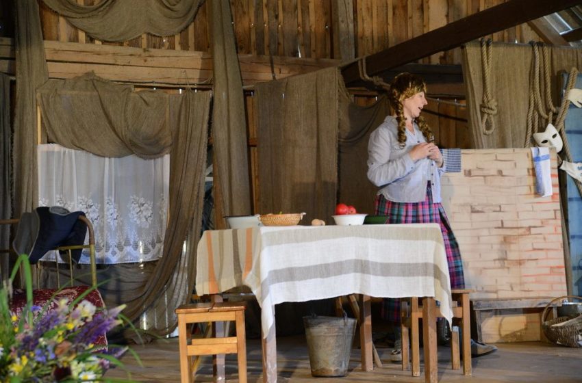  Balkūnuose jau 20-ąjį kartą vyko teatro festivalis “Kaimo liktarna” (foto+video)