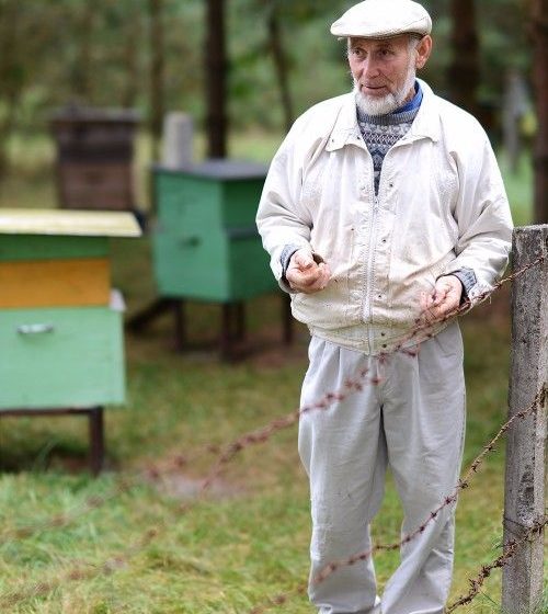  Interviu su Jonu Jakaičiu bitininku ir išradėju iš Macelių kaimo (video+foto)