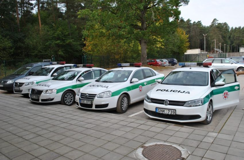  Alytaus policijos kapelionas laimino vairuotojus ir keleivius (video)