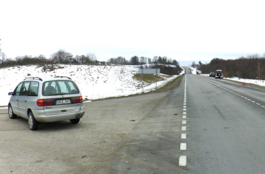  Prie Rodžios kryžkelių susidūrė trys lengvieji automobiliai (foto)