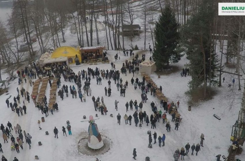  Užgavėnės Tarzanijoje (video)