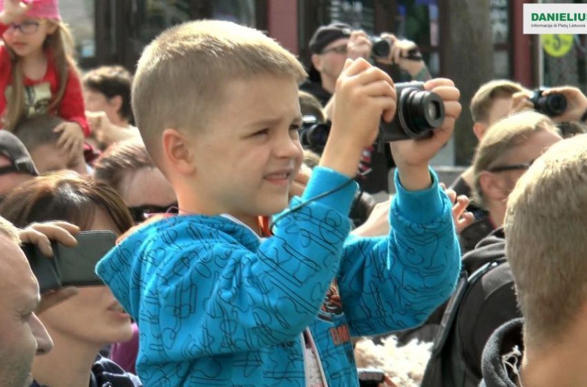  Alytus – masiškiausiai fotografuojančių žmonių miestas rekordininkas? (video)