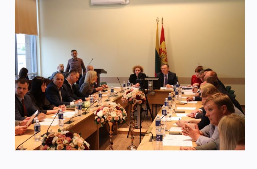  Alytaus rajono savivaldybės taryboje sudaryti šeši komitetai