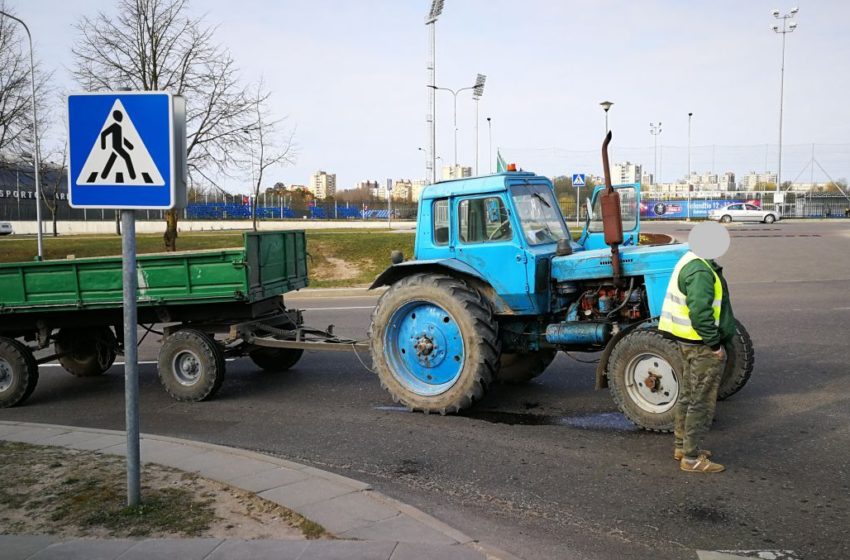  Streikuojantys ūkininkai antradienį traktoriais atvažiuos į Alytaus miestą