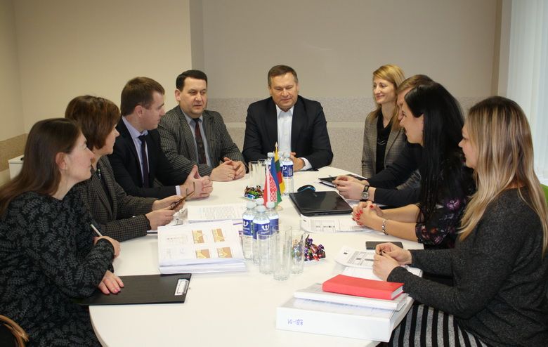  Alytaus rajono savivaldybė aptarė šių metų bendradarbiavimo planus su Voronovu