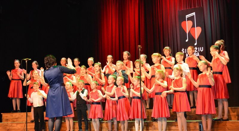  Varėnoje skambiai nuaidėjo chorų festivalis „Širdžių kalba“