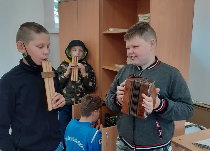  Muzikinio rašto varžytuvės Pivašiūnuose, skirtos muzikos kalbos dienai paminėti
