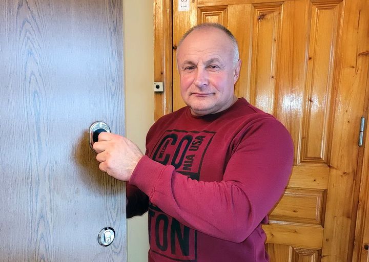  Buvęs policijos pareigūnas Artūras Virbickas atrakina beveik visas spynas