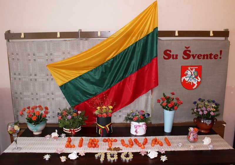  Nevystančių gėlių paroda „Lietuvai 100“  Kančėnuose