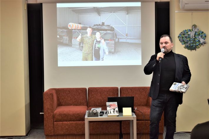  Alytuje pristatyta Giedriaus Petkevičiaus knyga „Karo žmonės“