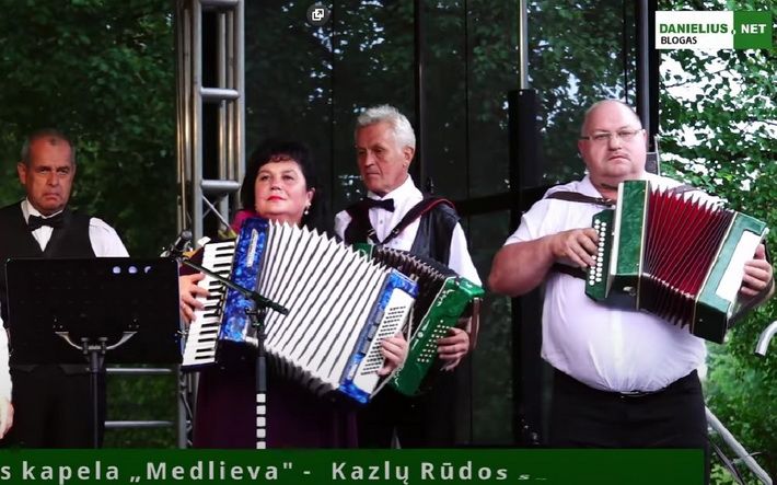  Jūrės liaudiškos muzikos kapela „Medlieva” (video)