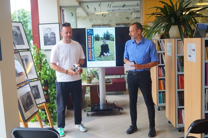  Jono Meko šimtmečiui skirta paroda Varėnos viešojoje bibliotekoje