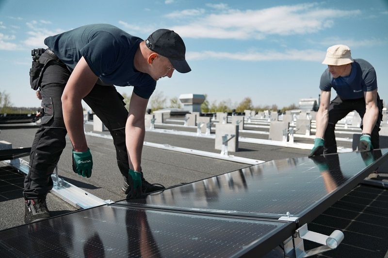  Asmenys ir verslai, ketinantys įsirengti saulės elektrines, turėtų suskubti