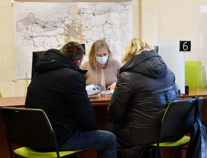  Galimybių paso nereikia, bet privalomos kaukės ir respiratoriai