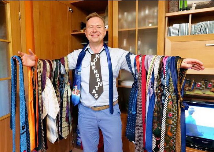  Simno veidas Arūnas Narauskas atvirai apie kostiumų, kaklaraiščių kolekcijas bei darbo atostogas Norvegijoje