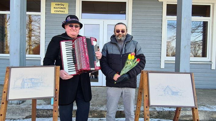  Kibyšiuose atidaryta Valdo Pilkausko piešinių apie Merkinę paroda (video)