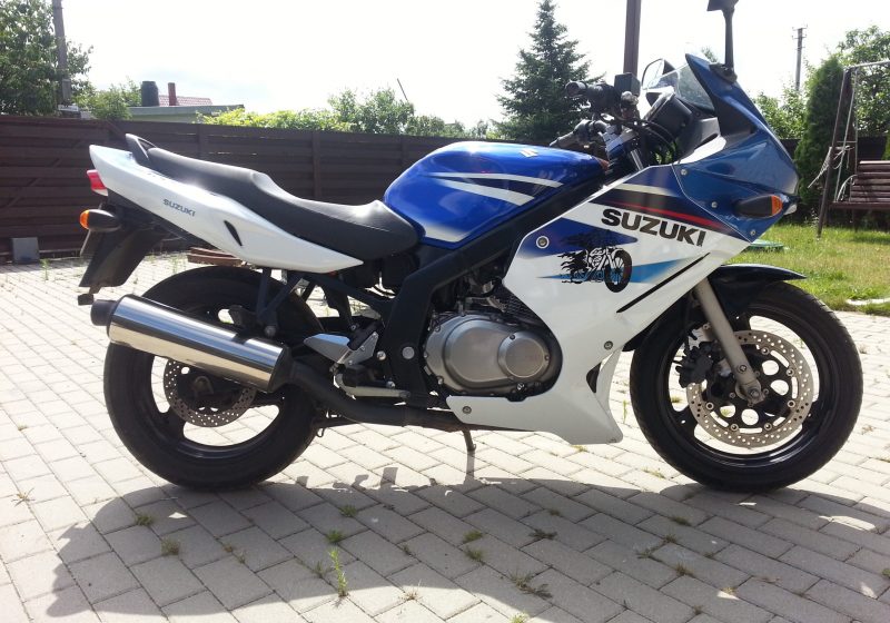  Iš degalinės Prienų rajone pavogtas moters motociklas, su vagišium rastas griovyje