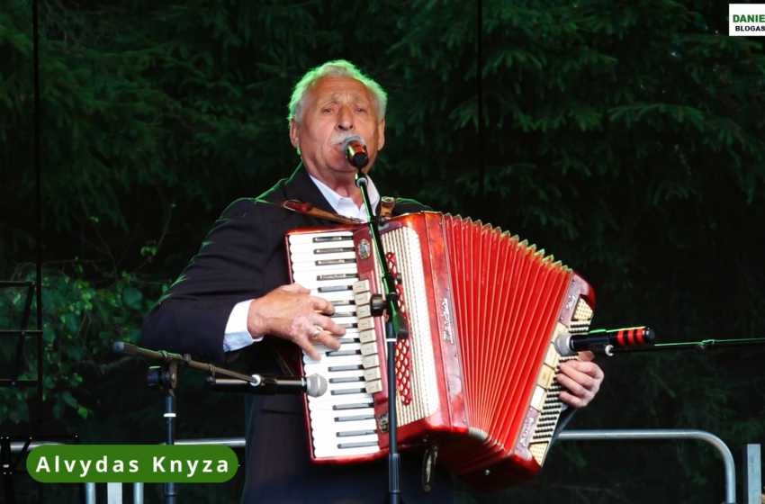  Alvydas Knyza koncertavo Ąžuoliniuose (video)