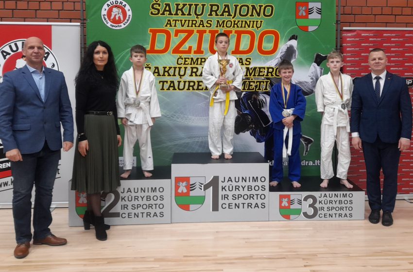  Alytaus rajono dziudistai varžėsi Šakiuose