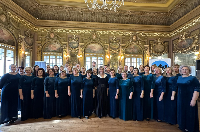  Varėnos choras „Harmonija“ tarptautiniame chorų konkurse „LISBON SINGS 2023“ laimėjo Sidabro diplomą (foto)