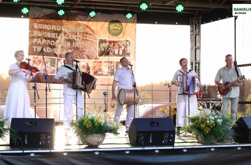  „Radvija” koncertavo Alytaus rajone (video)