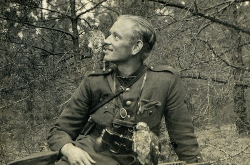  Generolas Adolfas Ramanauskas-Vanagas mėgo dainas, kuri mėgstamiausia?