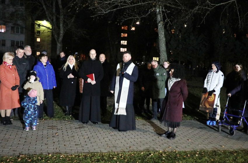  „Vidurnakčio eitynės” Alytuje, palaikant hospiso veiklą (foto)