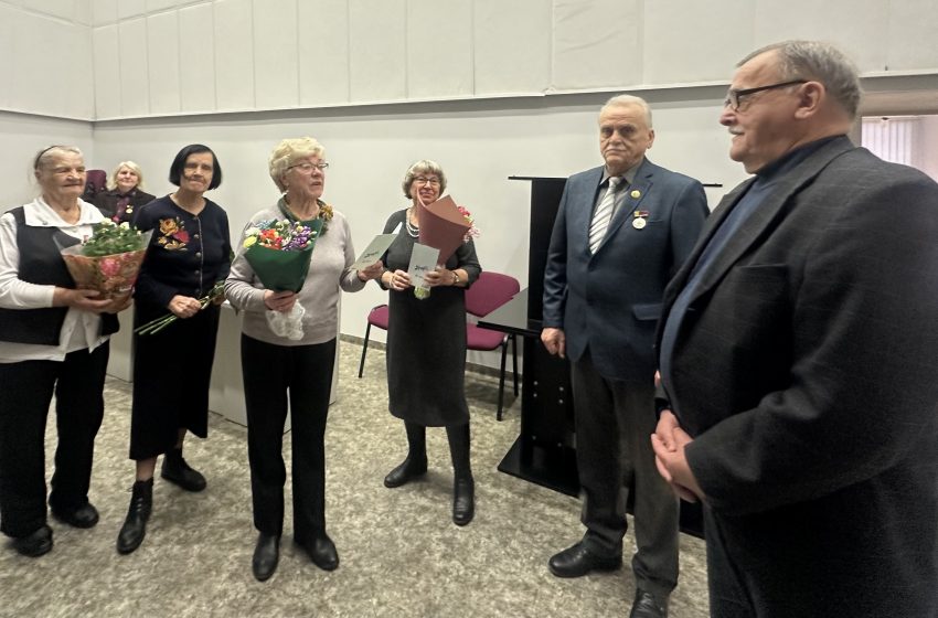  Lietuvos politinių kalinių ir tremtinių sąjungos Varėnos filialo konferencijoje  aptarti nuveikti darbai (foto)