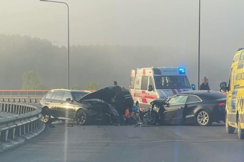 Skaudi avarija ant Alytaus Tūkstantmečio tilto