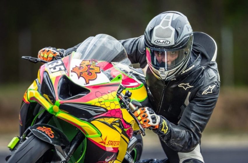 Alytaus motociklų sporto akademijos „Raja Racing“ komanda sėkmingai pradėjo 2025 m. sezoną trasose