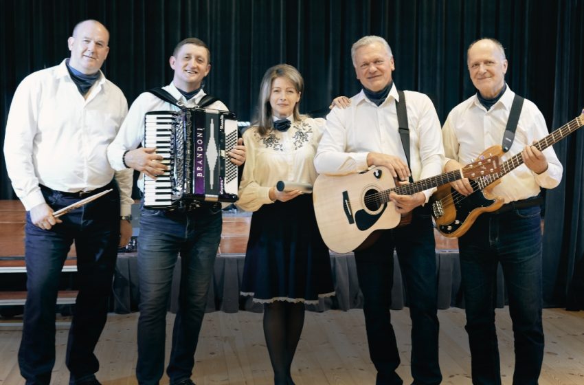 Alytaus kapela „Klajokliai” – Tau, tik Tau (video)