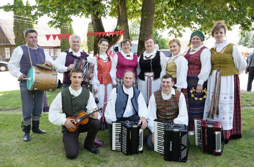 Onuškio kapela „Samė” (video)