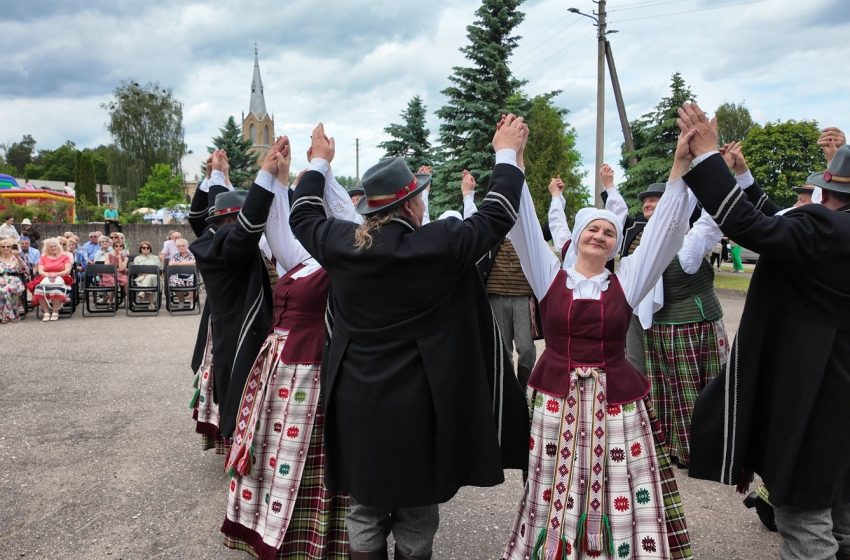 Nemunaičio parapijai 400 metų (video)