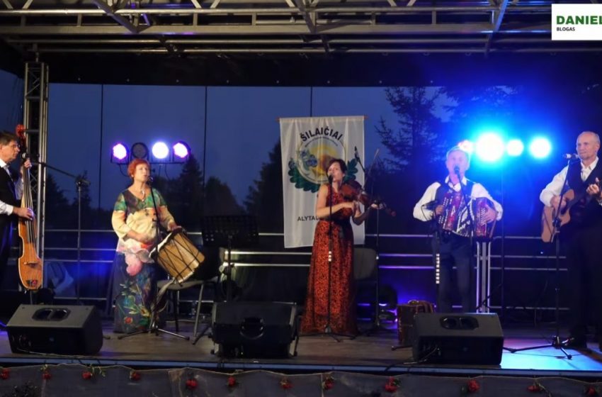  Vilniaus kapela „Nalšia” koncertavo Mikalave (video)