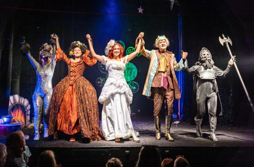  Kovo 21 d. Alytaus kultūros centre – Raganiukės teatro spektaklis vaikams „Pelenė”