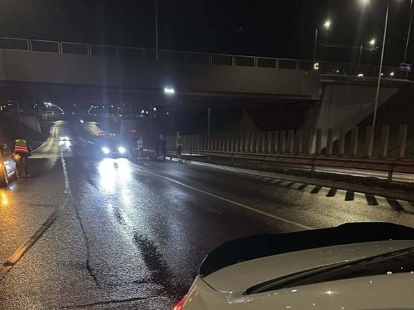  Vilniuje po tiltu rastas sunkiai sužalotas jaunas vyras: mįslingas įvykis kelia klausimų