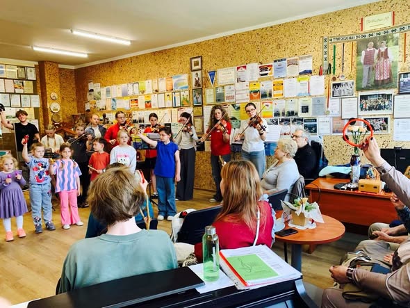  Alytaus „Tarškutis” šoko ir dainavo kartu su ukrainiečiais