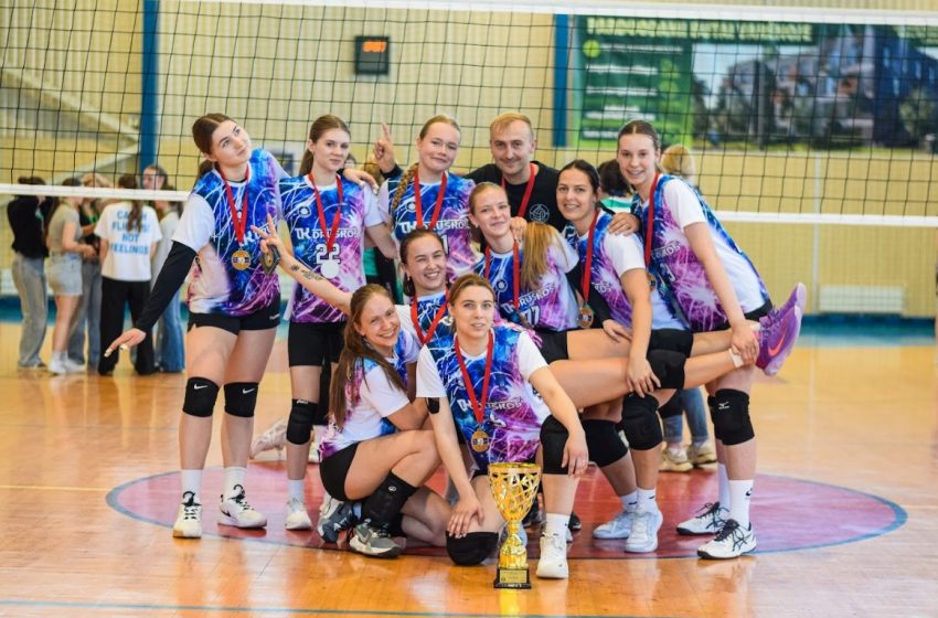  Varėnos rajono moterų ir vyrų tinklinio pirmenybės