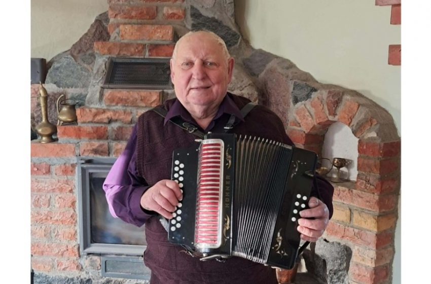  Anapilin iškeliavo marijampolietis muzikantas Antanas Žukauskas