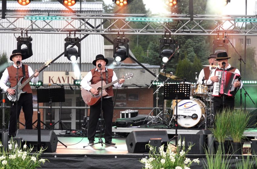 Pivašiūnų kapela „Klėtis” (video)