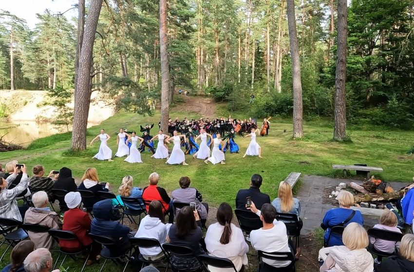  Rugpjūčio 14-15 d. Valkininkai kviečia į šiuolaikinio meno festivalį „Sūkuriai“