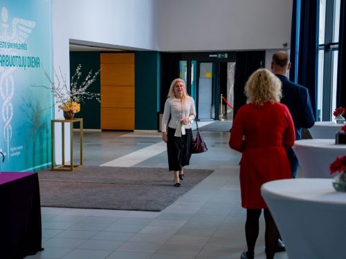 683403808 1394322522725056 6976384596990674163 n